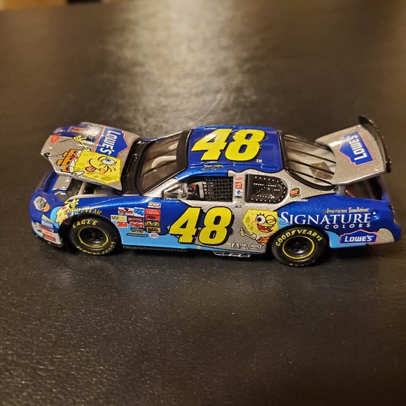 Jimmie Johnson 2003 Chevy Monte Carlo Diecast 1:64 Racecar - Picture 3 of 17